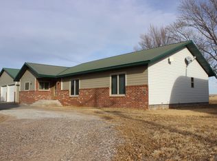 325 Pioneer St, Enders, NE 69027