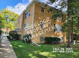 1128 E Northwest Hwy, Arlington Heights, IL