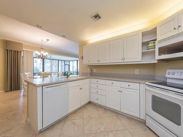 54 Cypress View Dr, Naples, FL 34113