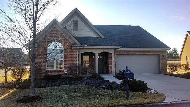 9225 Shadbush Cir photo 1