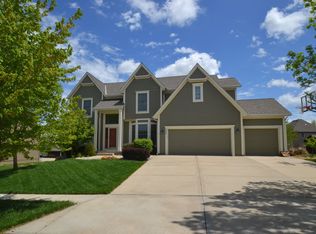 9843 Stevenson St, Lenexa, KS 66220