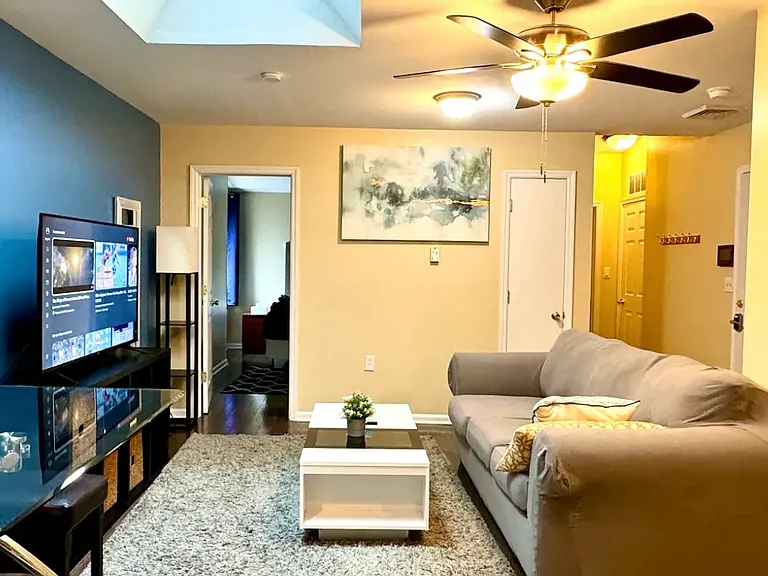 1308 South St #3R — Photo 4