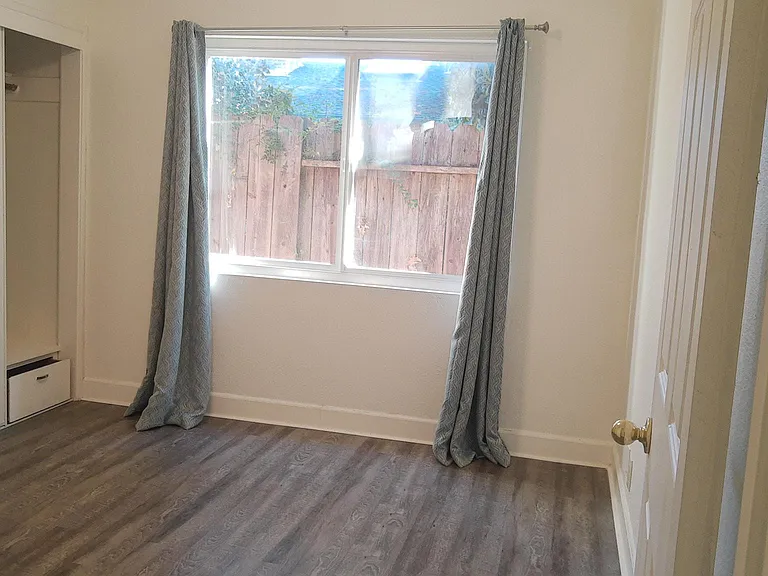 1604 Stewart Rd — Photo 5
