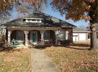 308 W Walnut St, Sedan, KS 67361