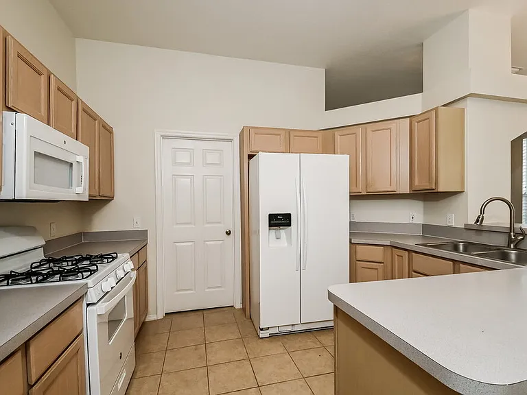 6312 Blackberry Ln — Photo 10