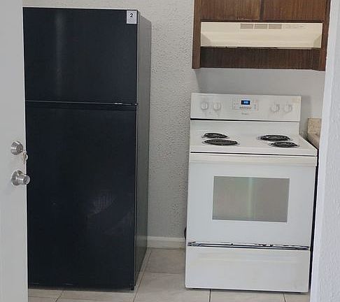 4th image of 6701 N Main St #6801