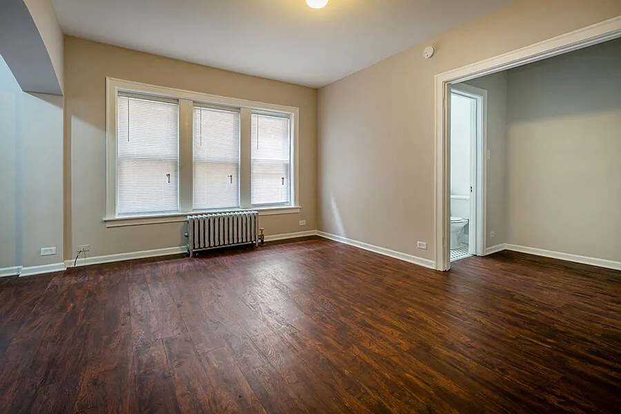 1429 W. Lunt Ave. — Photo 3