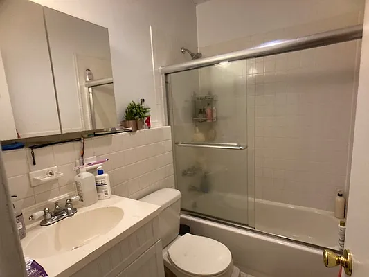 Rented by Corcoran | media 26