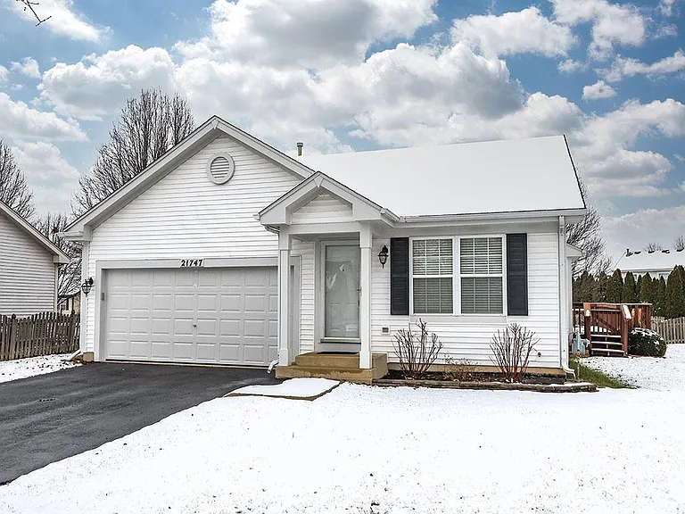 21747 Ives Ct — Photo 1