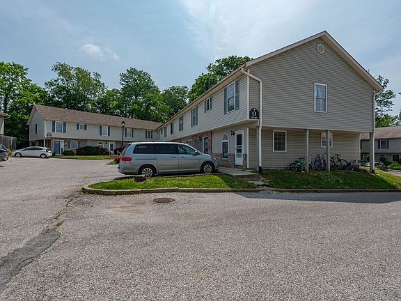 2nd image of 793 E Sherwood Hills Dr