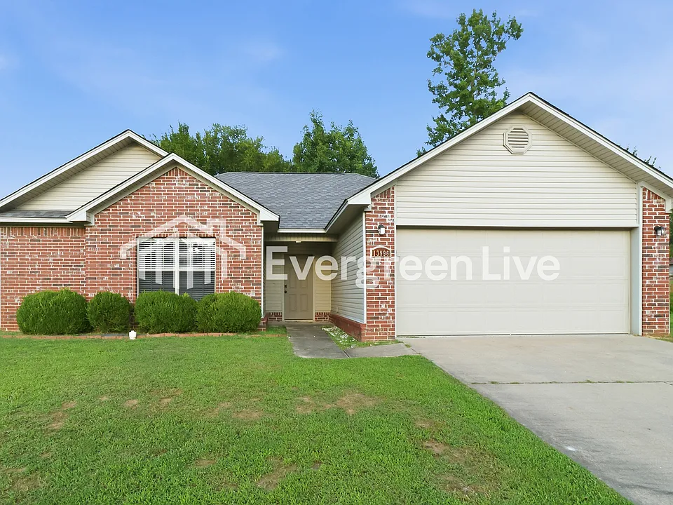 13996 Pine Glen Cv