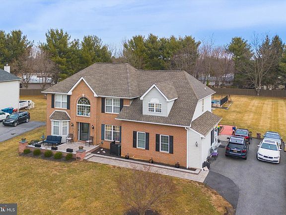2nd image of 123 Cornwell Dr