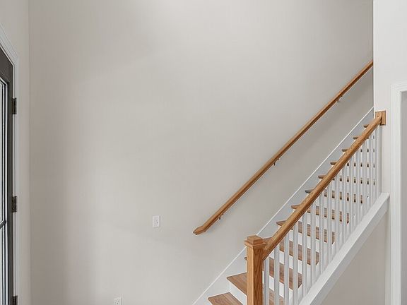 5th image of 7508 Atwater Cir