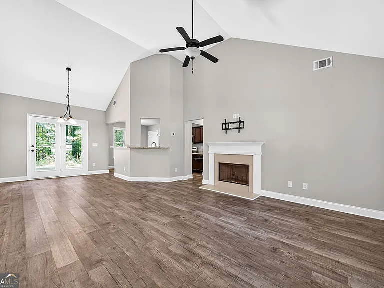 2416 Scoggins Rd — Photo 3