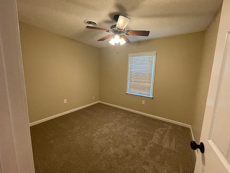 103 Rocky Dr — Photo 14