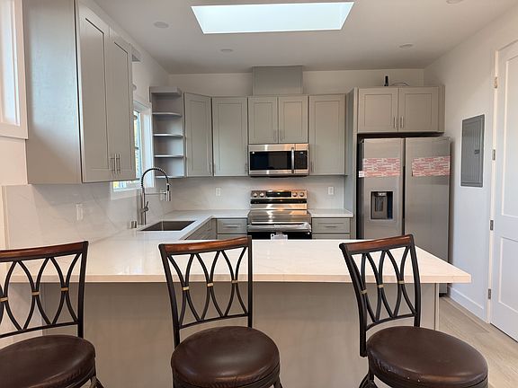 5th image of 1115 Raposa Dr #2