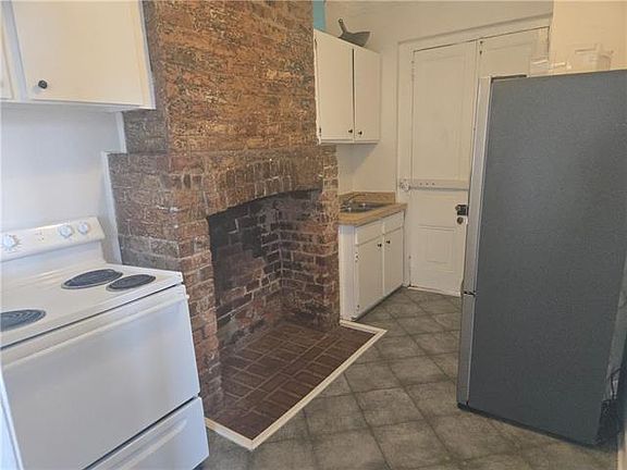4th image of 1210 Kerlerec St