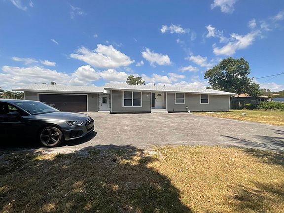 3rd image of 5037 Lake Boulevard