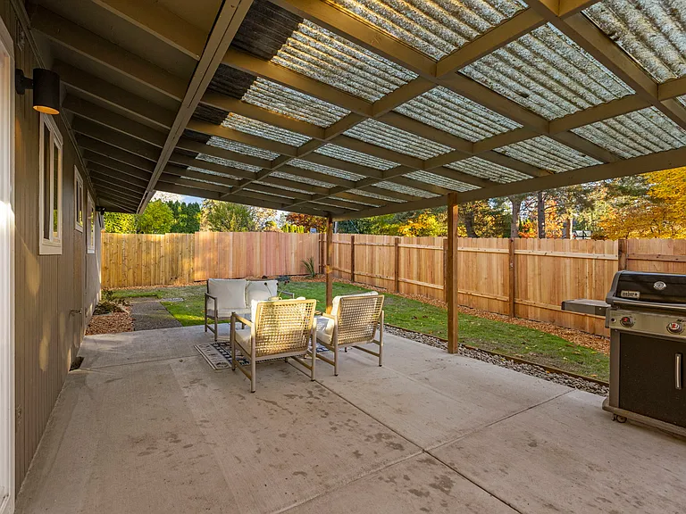 1170 NW Murray Blvd — Photo 10