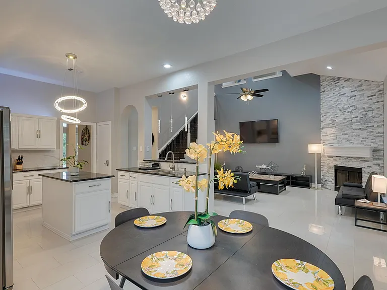 4417 Teal Ct — Photo 32