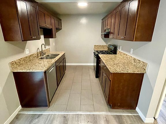3rd image of 1005 E Doran St APT E
