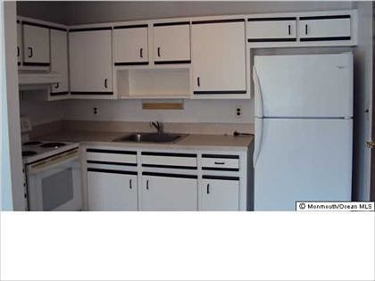 5th image of 14 Ohio Dr