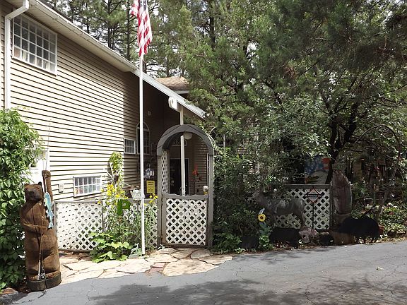 Courtyard entry- Itsour Road