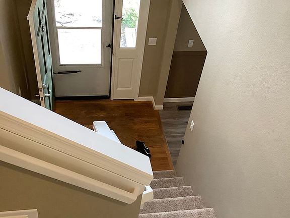 3rd image of 943 NW Calypso Cir