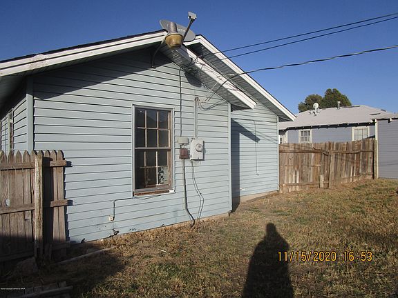 4th image of 917 Elmore Dr