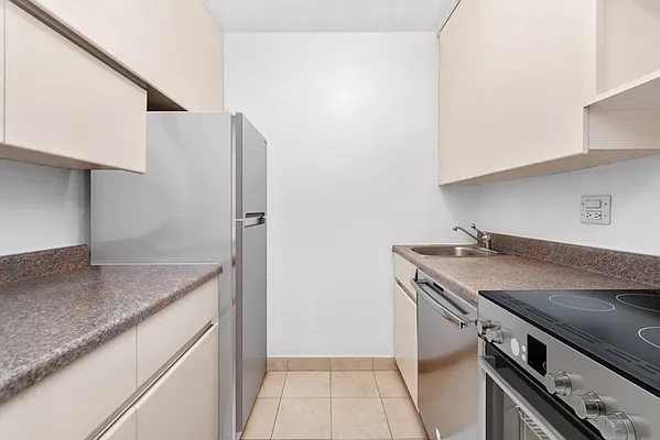 Sold by Compass | media 3