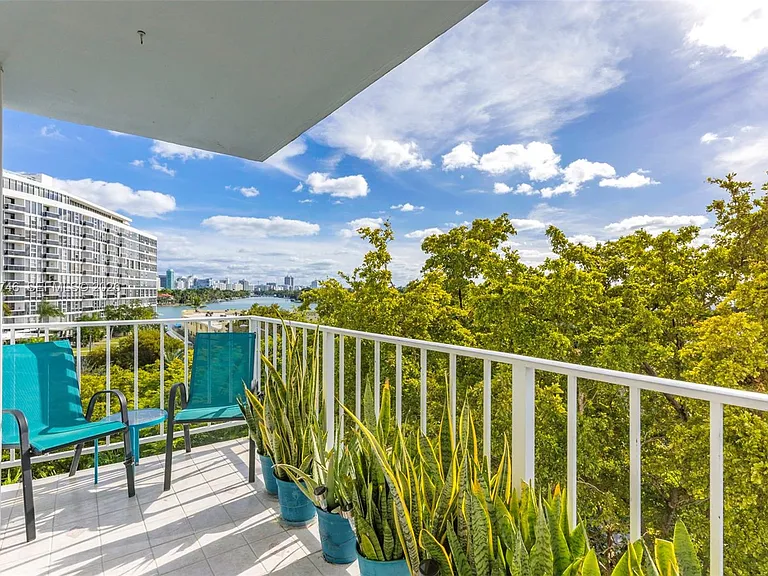 6900 Bay Dr #5C — Photo 21