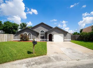 2834 NW 110th Ave, Sunrise, FL 33322