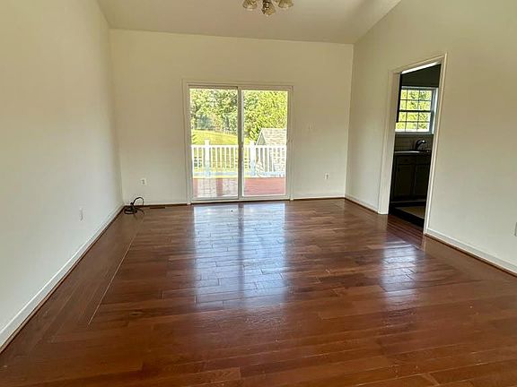 4th image of 4499 Richards Fort Ln