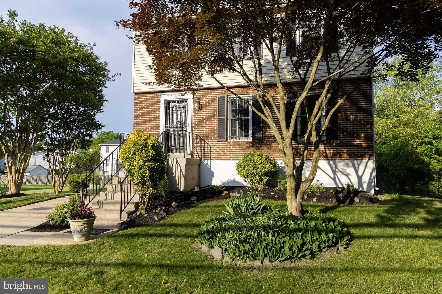 203 Hill Rd photo 1