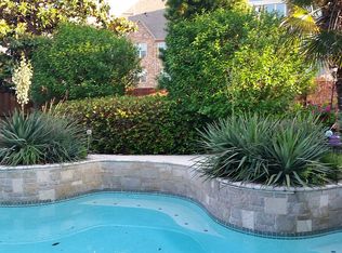 560 Silver Maple Dr, Irving, TX 75063