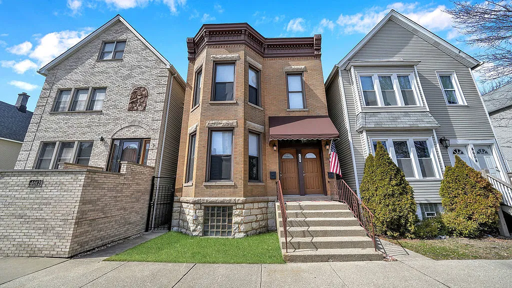 3 bed, $1,800 — Photo 1
