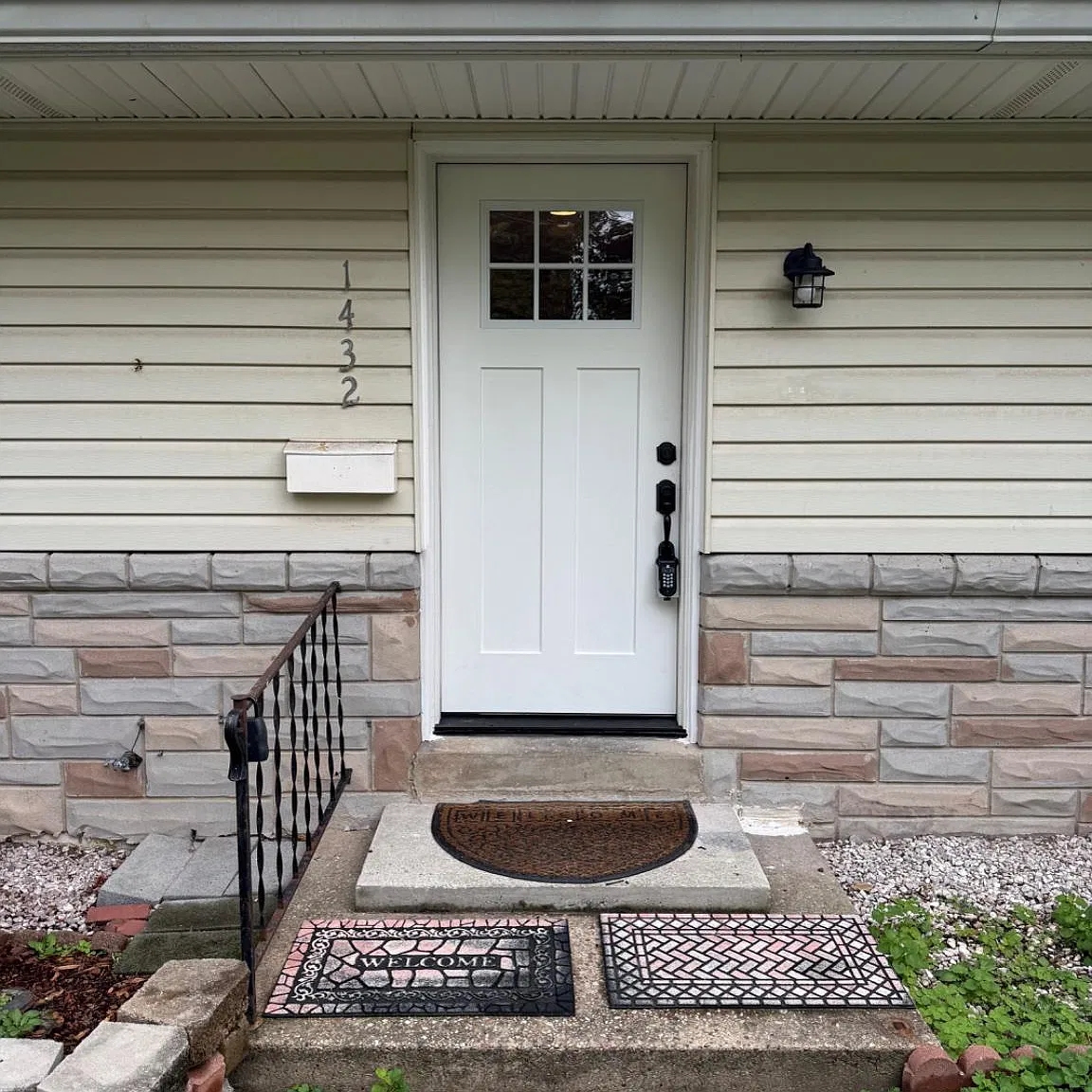 4 bed, 2.5 bath, 2498 sqft, $4,000 — Photo 4