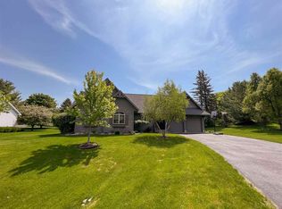 30 Birch Ct, Harbor Springs, MI 49740