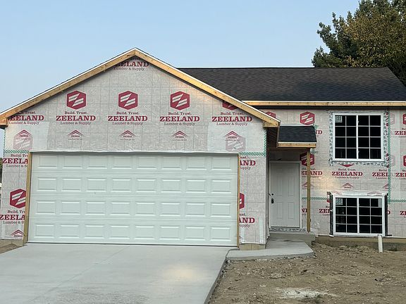 3rd image of 926 Western Ave
