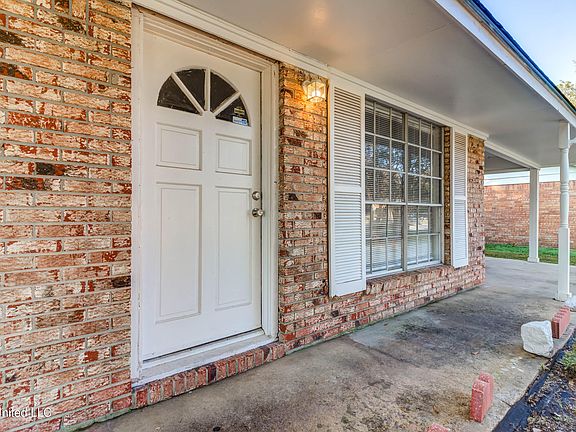 2nd image of 2708 E Angela Cir