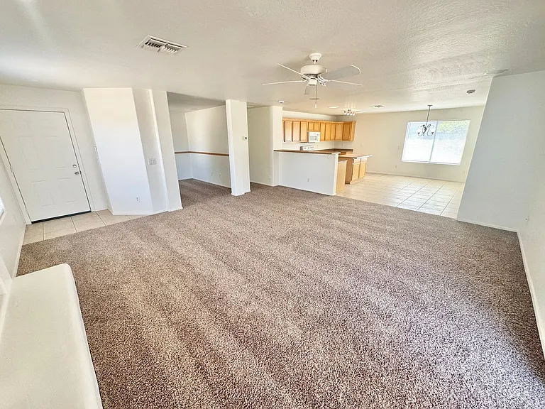 2106 W Alta Vista Rd — Photo 4