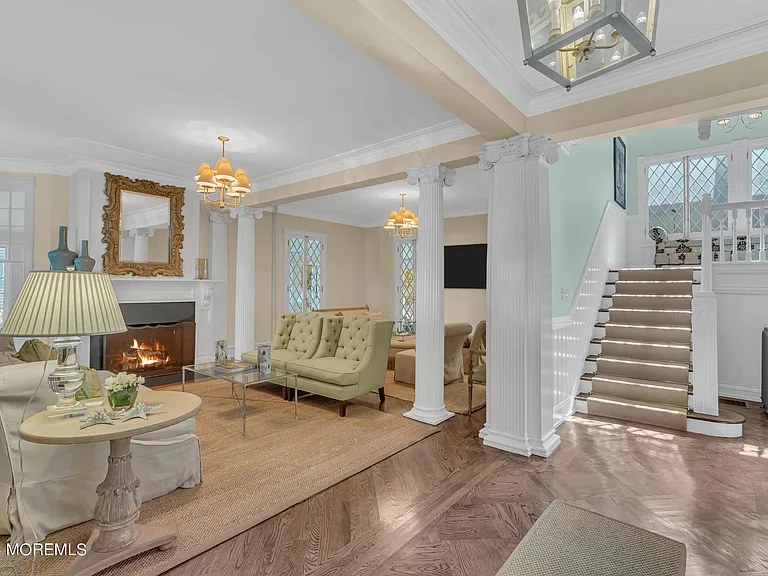 207 Monmouth Ave — Photo 7