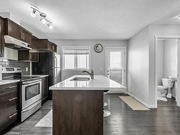 5th image of 425 W Copperpond Lndg SE