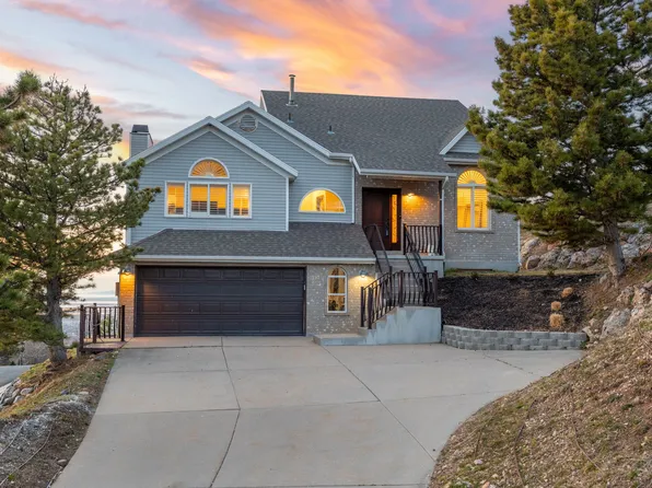993 E Canyon Creek Dr, Bountiful, UT 84010