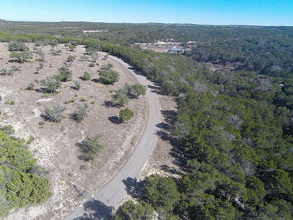 5th image of 3777 Middle Creek Rd