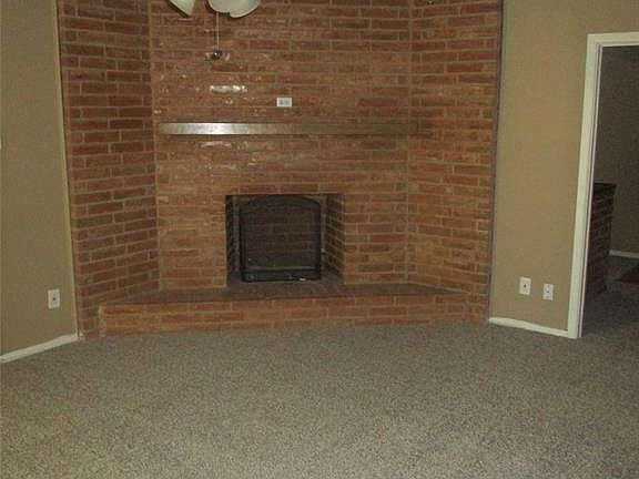 3rd image of 7816 Chantilly Ln