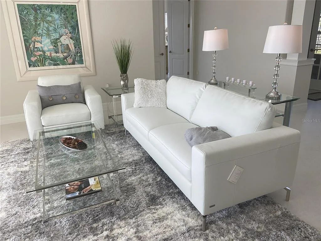 3 bed, 3.0 bath, 3201 sqft, $20,000 — Photo 3