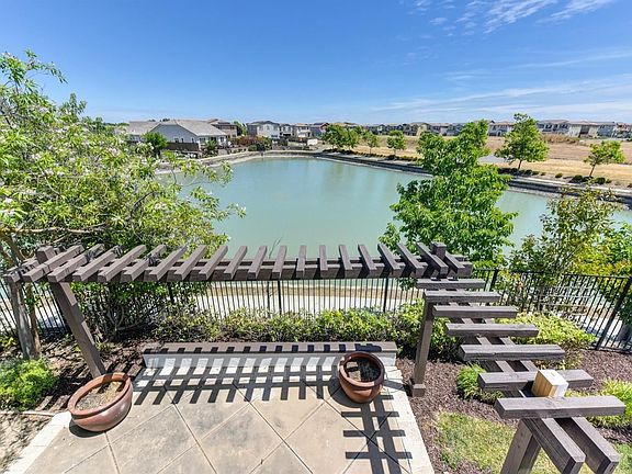 4th image of 14 San Gregorio Ct