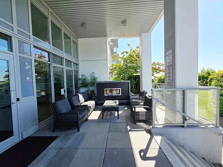 958 Ridge Ct #1502 — Photo 3