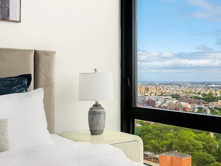 20 Rockwell Pl #Penthouse 3606Y — Photo 12